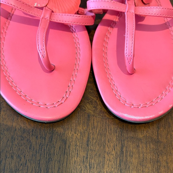 Kate Spade  sandals bright coral/pink
Leather/patent leather flowers  size 8
EUC - Picture 5 of 8